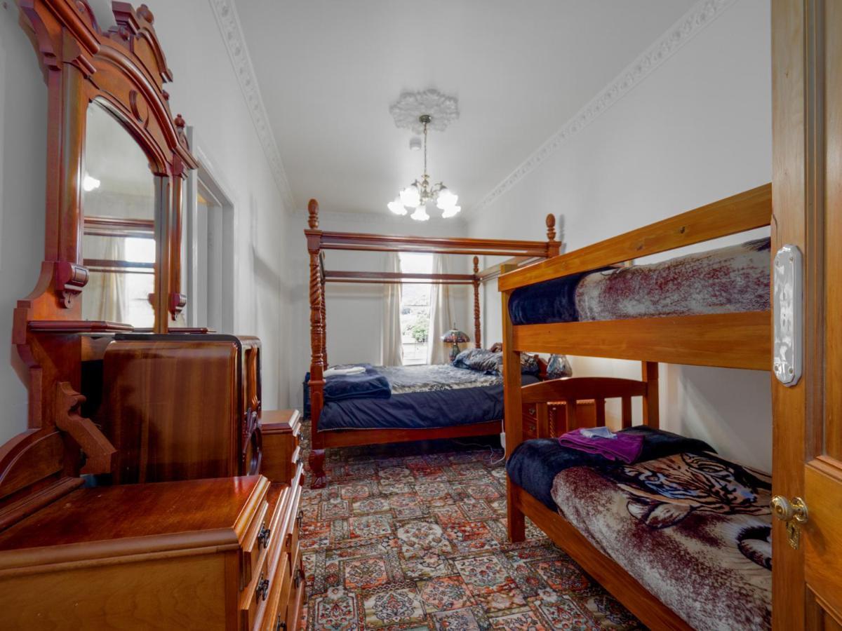 Otira Stagecoach Hotel ภายนอก รูปภาพ